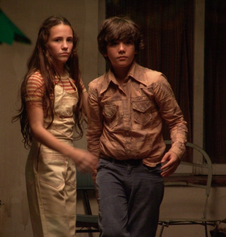Violeta Palukas och Teo Guttierez Moreno i ”Jag kallas Ernesto”. Hur kan ung kärlek spira när en måste anpassa sig till den väpnade kampens villkor?