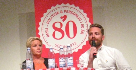  Biståndsminister Hillevi Engström (M) fick stöd av Hans Linde (V).