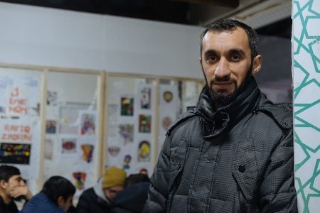 Noorahmad Sheerzad från Afghanistan har bestämt sig för att söka asyl i Serbien. 
