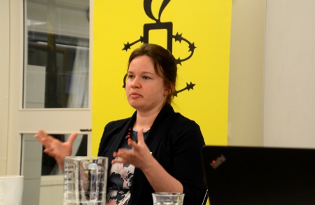 Oksana Pokaltjuk besöker Amnesty i Stockholm den 27 april.