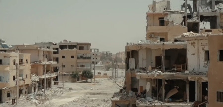 Stora delar av kalifatets huvudstad Raqqa i norra Syrien lades i ruiner när IS besegrades.