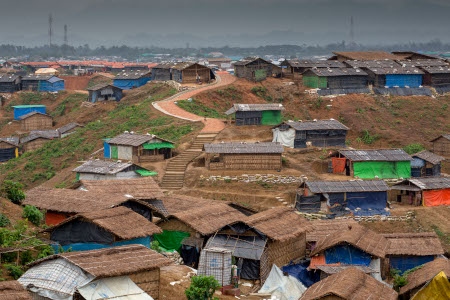 Kutupalong i Bangladesh. Trångboddheten är stor bland rohingyerna som tvingats fly från Myanmar.