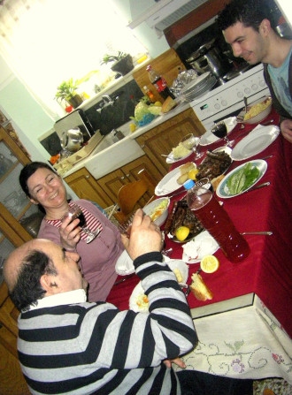 Zak Kostopoulos med sina föräldrar.