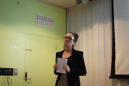 Svalornas representant Zarah Östman Pittaluga informerade publiken om situationen för kvinnor i Latinamerika. - Kvinnor är djupt stigmatiserade och när till och med terapeutiska aborter förbjuds får det katastrofala följder i de här länderna, sade hon.