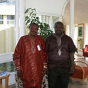 Nabie Vandie, ordförande, och Solomon Sogbandi, generalsekreterare, i Amnestys sektion i Sierra Leone.