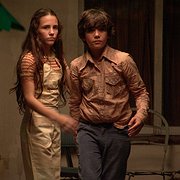 Violeta Palukas och Teo Guttierez Moreno i ”Jag kallas Ernesto”. Hur kan ung kärlek spira när en måste anpassa sig till den väpnade kampens villkor?