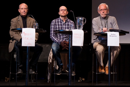 Bistra tongångar när Anders Molin, Marcus Nyberg och Staffan Bergström deltog vid seminariet om mödradödligheten på MR-dagarna. Det är långt kvar om millenniemålet kring mödradödlighet ska kunna nås till år 2015. 