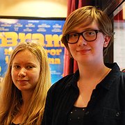 Amanda Troeng och Lydia Carling deltog under A-day i Stockholm.