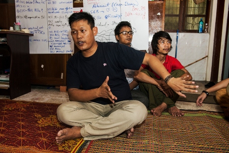 Bo Bo Lwin på Buddhist Youth Center i Rangoon arbetar för att skapa ett Burma för alla, oavsett religion.