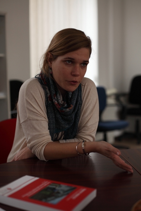 Judit Geller, advokat vid European Roma Rights Centre i Budapest, har sett en allt värre antiziganism de senaste åren.