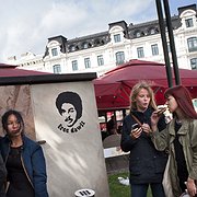 Cellen har haft många besökare under Malmöfestivalen, framförallt ungdomar är nyfikna. Cellen har haft många besökare under Malmöfestivalen, framförallt ungdomar är nyfikna.