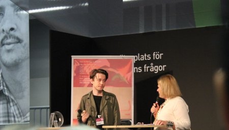 Samtal mellan Aron Lund och Cecilia Uddén på bokmässan.