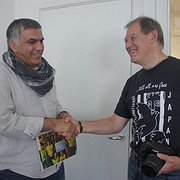 Nabeel Rajab möter Christian Gräslund från grupp 167 i svenska Amnesty. Nabeel Rajab möter Christian Gräslund från grupp 167 i svenska Amnesty.