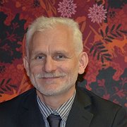 Ales Bialiatski är Vitrysslands främste människorättsförsvarare. 1996 grundade han organisationen Viasna, där han fortfarande är verksam.