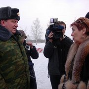 Ella Poljakova är också medlem i presidentens människorättsråd och säger att det underlättar kontakten med högt uppsatta militärer. 