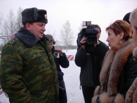 Ella Poljakova är också medlem i presidentens människorättsråd och säger att det underlättar kontakten med högt uppsatta militärer.