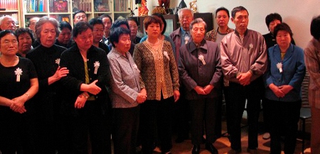 Tiananmen Mothers samlade till möte år 2004. Xu Youyu kommer att skänka prisumman från Olof Palme-priset till gruppen.
