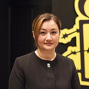 Dilya Erkinzoda lever i exil i Sverige.