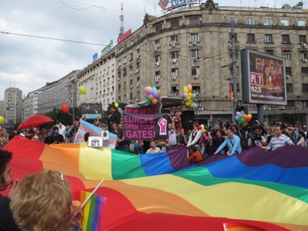 Solidariteten med flyktingarna fanns i Belgrad Pride.