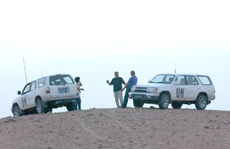 FN:s mission Minurso övervakar sedan år 1991 vapenvilan i Västsahara. Minurso har dock inget uppdrag att övervaka brott mot mänskliga rättigheter.