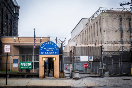 I juli beordrade Marylands guvernör Larry Hogan att fängelset Baltimore City Detention Center ska stängas på grund av problem med korruption och våld.