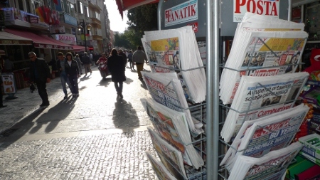  Tidningskiosk i Istanbul. Kritiker menar att pressfriheten blivit allt mer begränsad i landet.