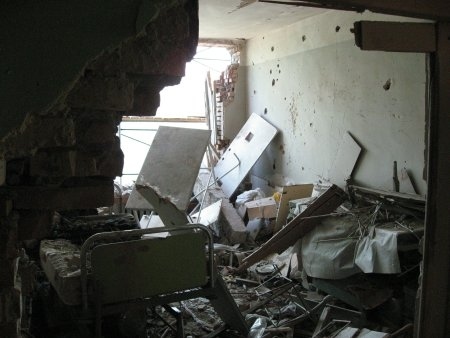 Även sjukhuset i Tschinvali träffades av georgisk granateld under kriget i augusti 2008.