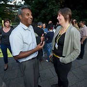 Deltagare på ICM protesterade för att kräva ett stopp för sexuellt våld mot kvinnor i Egypten. Till vänster: Salil Shetty, Amnesty Internationals generalsekreterare.