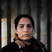 När Malalai Joya var 25 år blev hon världsberömd efter ett anförande då skällde ut de krigsherrar som hade fått säte i loya jirgan som skulle skriva Afghanistans konstitution. År 2007 blev hon avstängd från parlamentet
