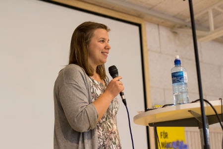 Tora Törnquist öppnade på fredagen Amnestys årsmöte.
