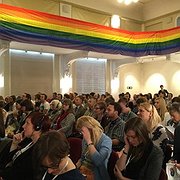 Konferensens huvudtema handlade om rättsligt erkännande av samkönade relationer men attacken i Orlando den 12 juni kastade sin skugga över konferensen. Konferensens huvudtema handlade om rättsligt erkännande av samkönade relationer men attacken i Orlando den 12 juni kastade sin skugga över konferensen.