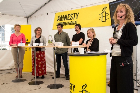 Annika Törnqvist, biståndschef, Kvinna till Kvinna, Anna Lindenfors, generalsekreterare, svenska Amnesty, Samir Abu Eid, journalist, TV4, Johan Persson, frilansfotograf, Elin Jönsson, Moskvakorrespondent, SVT och moderatorn  Ami Hedenborg, pressansvarig på svenska Amnesty. 