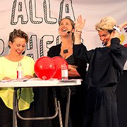 Frågorna under samtal ställdes av tidningen Ottars båda chefredaktörer Carolina Hemlin och Anna Dahlqvist. Till höger: Ida Östensson och Nina Rung.
