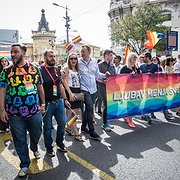 ”Kärlek förändrar världen” var budskapet från Pride i Serbiens huvudstad.