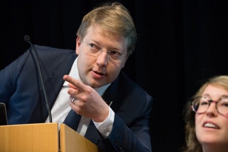 Nikolaj Rybakov, vice ordförande för det liberala oppositionspartiet Jabloko, ser de ryska väljarnas apati som en av orsakerna till resultatet i valet till duman. 