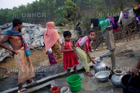Rohingya-flyktingar som flytt till Bangladesh.