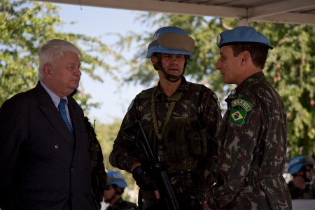Hervé Ladsou, chef för FN:s fredsbevarande operationer, besöker Haiti den 7 februari 2017. 