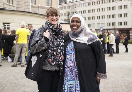 Ida Lundborg är sakkunnig i flyktingkampanjen och journalisten Amun Abduallahi flydde från Somalia 1993.