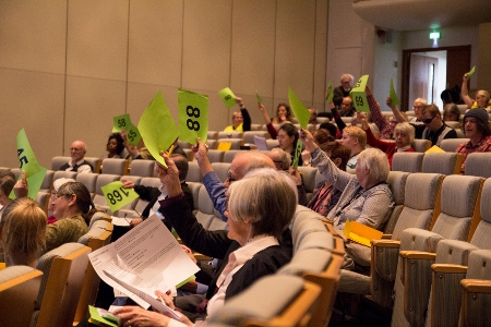 Försöksvotering under söndagen.