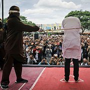 Den 23 maj pryglades två män offentligt i Banda Aceh. 