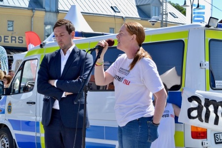 Viktor Banke och Kinna Skoglund, talesperson för ”Vi står inte ut!”