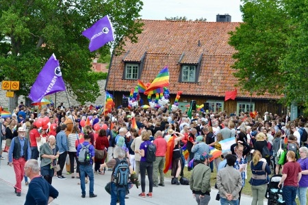 Paraden avslutades i själva Almedalen.