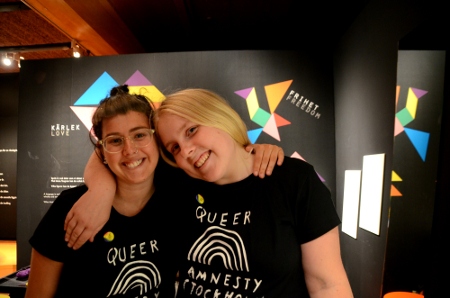 Louise Bergetoft och Lisa Tistad från Queer Amnesty Stockholm, som står för programmet på Etnografiska museet.