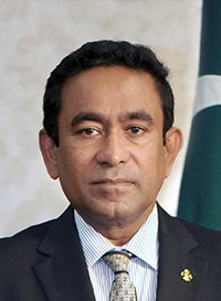 President Abdulla Yameen anklagas för att ha infört diktatur i Maldiverna. 