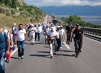 CHP:s rättvisemarsch i somras gick under ledning av partiledaren Kemal Kılıçdaroğlu från Ankara till Istanbul. Här är ankomsten till Marmarasjön.