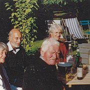 Grupp 50 håller möte i Tomelilla omkring år 2000:Birgitta Gedin, Lennart Aspegren, Hans Alfredson, Berit Aspegren...