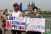 En protest i Tyskland år 2015 mot situationen för hbtqi-personer i Azerbajdzjan.