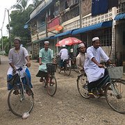 Thingangyun i Rangoon, en stadsdel där många muslimer bor. Invånarna berättar att buddistiska munkar i bland kommer hit för att provocera.