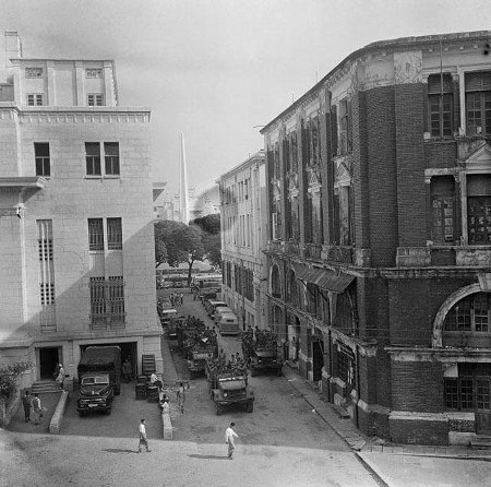 Armésoldater på Shafraz Road (Bank Street) den 4 mars 1962, två dagar efter militärkuppen. 