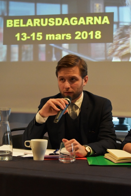 Johannes Danielsson berättar att Sverige ger ett omfattande ekonomiskt bistånd till Vitryssland.